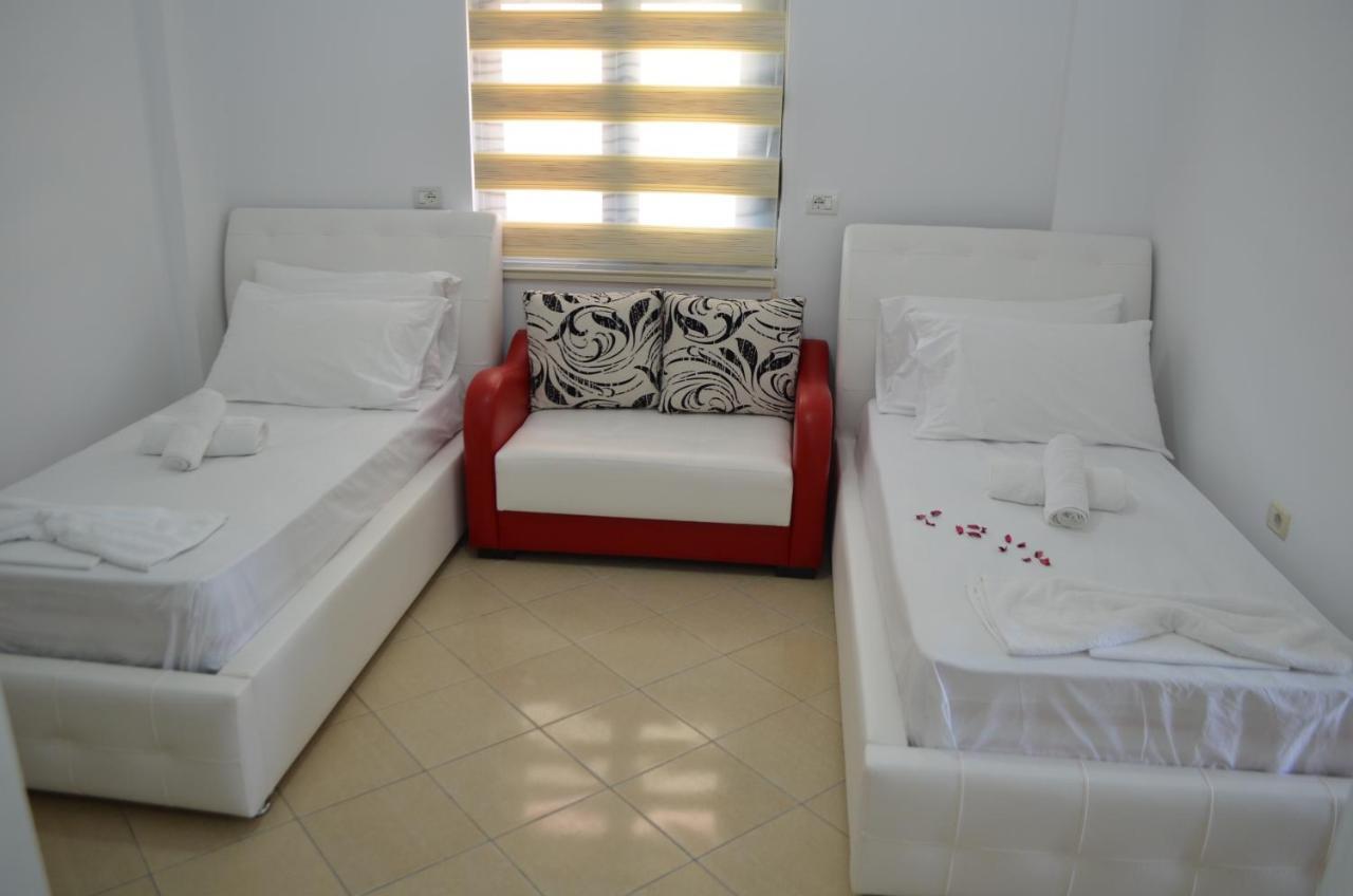 Noah Apartaments Sarandë エクステリア 写真
