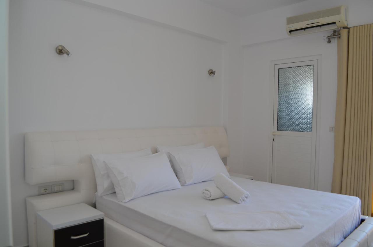Noah Apartaments Sarandë エクステリア 写真