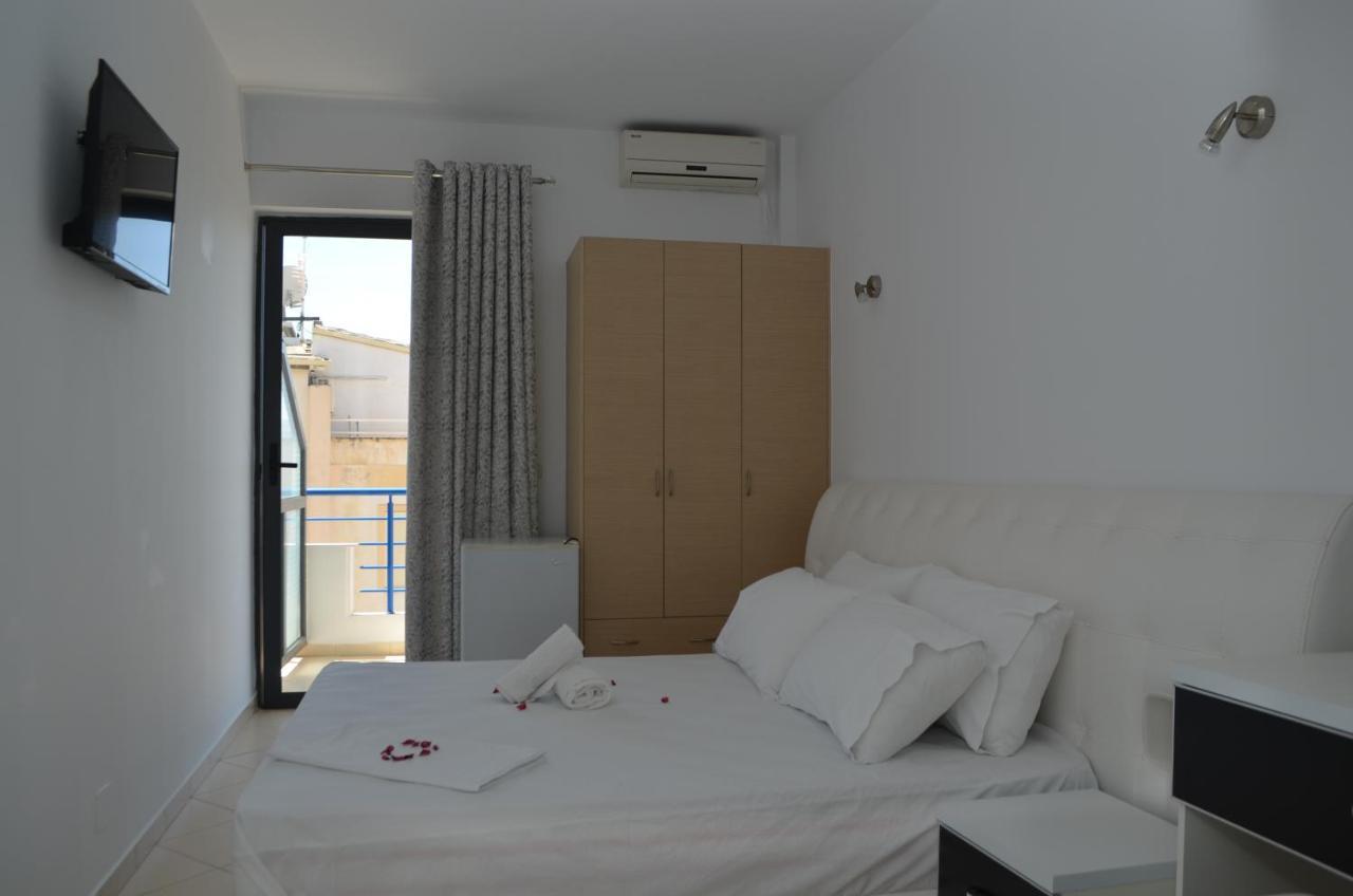 Noah Apartaments Sarandë エクステリア 写真