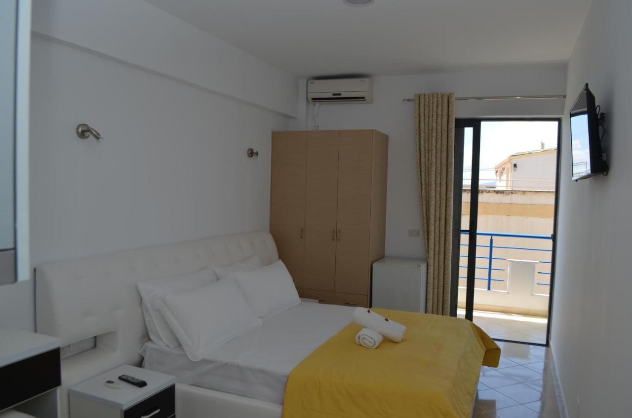 Noah Apartaments Sarandë エクステリア 写真