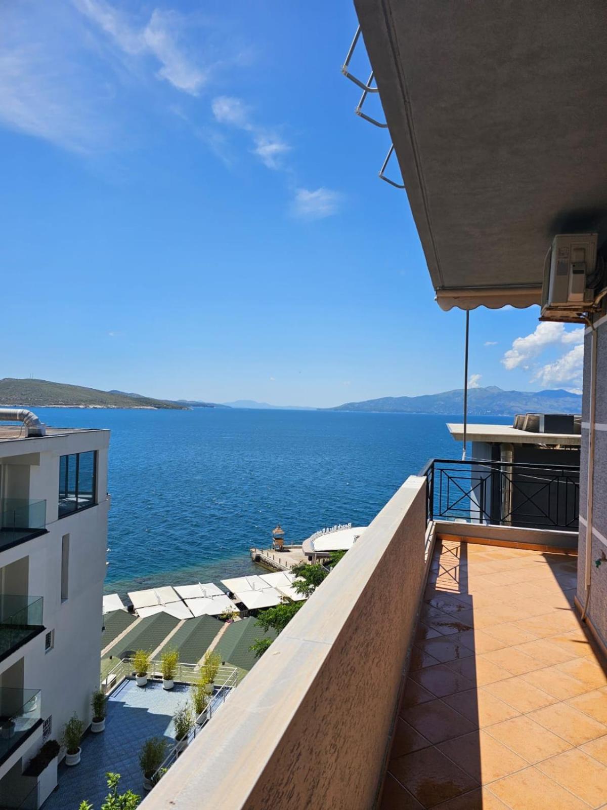 Noah Apartaments Sarandë エクステリア 写真