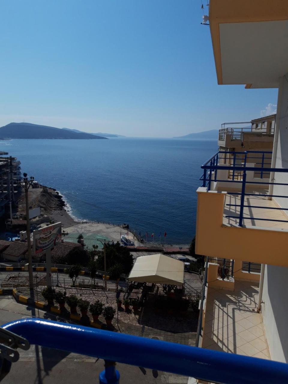 Noah Apartaments Sarandë エクステリア 写真